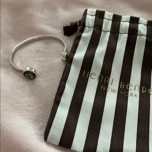 Henri Bendel bracelet